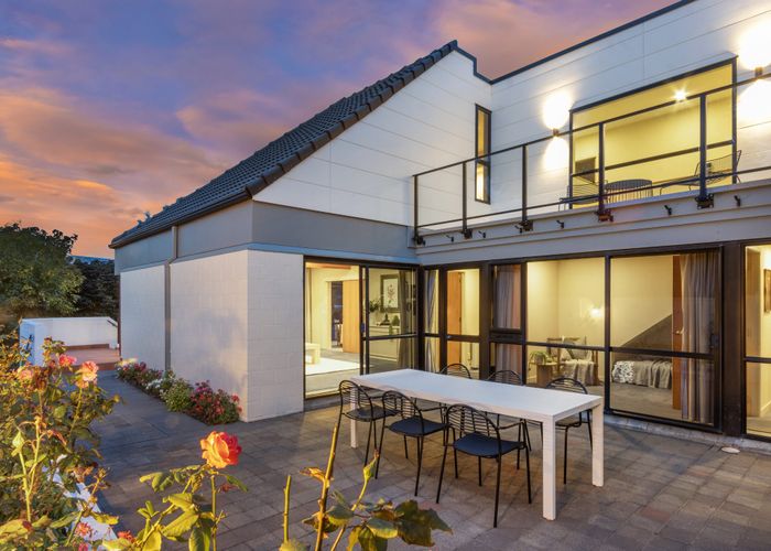  at 6 Thurlestone Place, Burnside, Christchurch