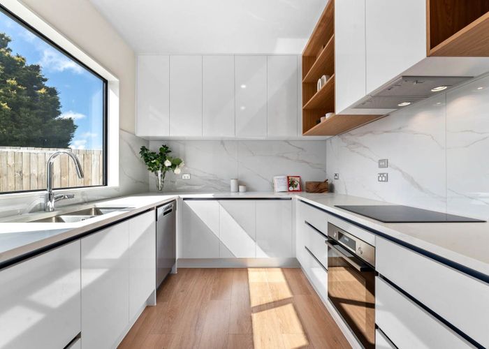  at 3/110 Royal Road, Massey, Waitakere City, Auckland