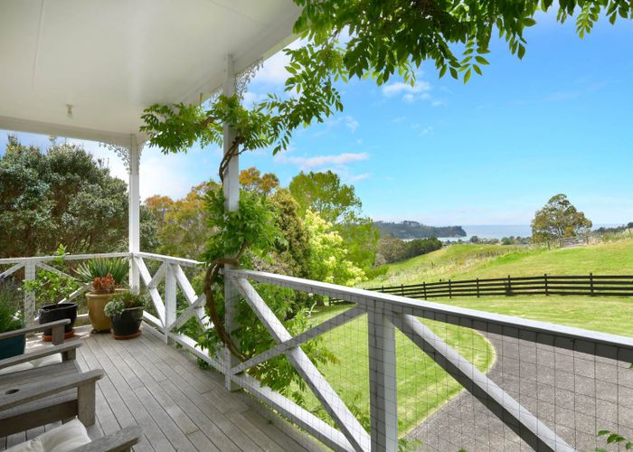  at 135 Hillcrest Road, Hatfields Beach, Orewa