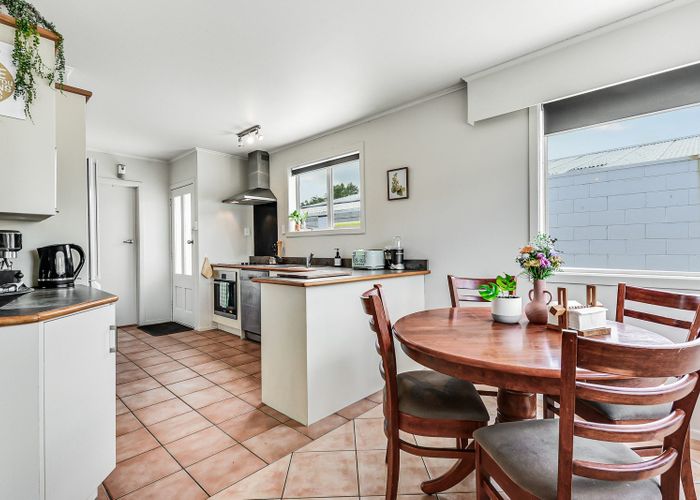  at 6 Kohekohe Place, Pukete, Hamilton