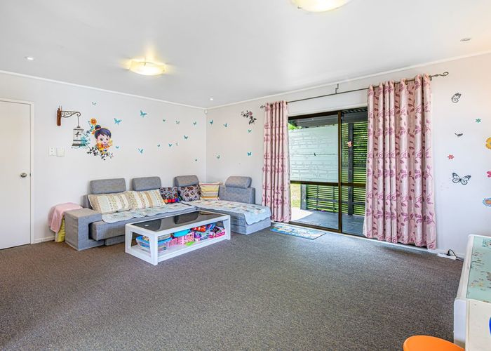  at 274 Great North Road, Henderson, Waitakere City, Auckland