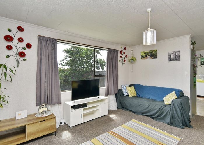  at 2/90 Bayswater Crescent, Bromley, Christchurch