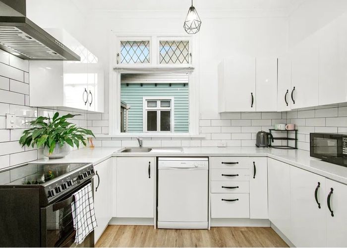  at 18 Pharazyn Street, Melling, Lower Hutt, Wellington