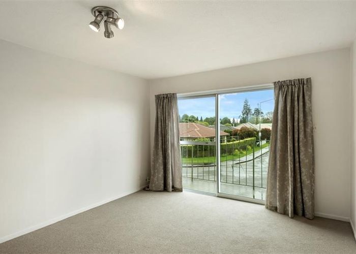  at 3/93 Racecourse Road, Sockburn, Christchurch