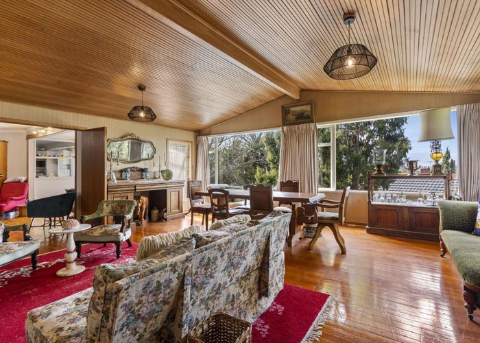  at 1 Bridge Avenue, Te Atatu South, Auckland