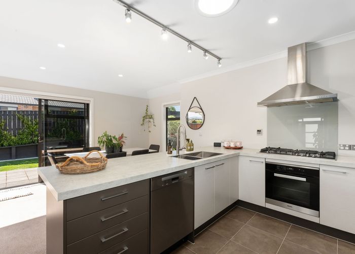  at 21 Nelson Avenue, Aotea, Porirua, Wellington