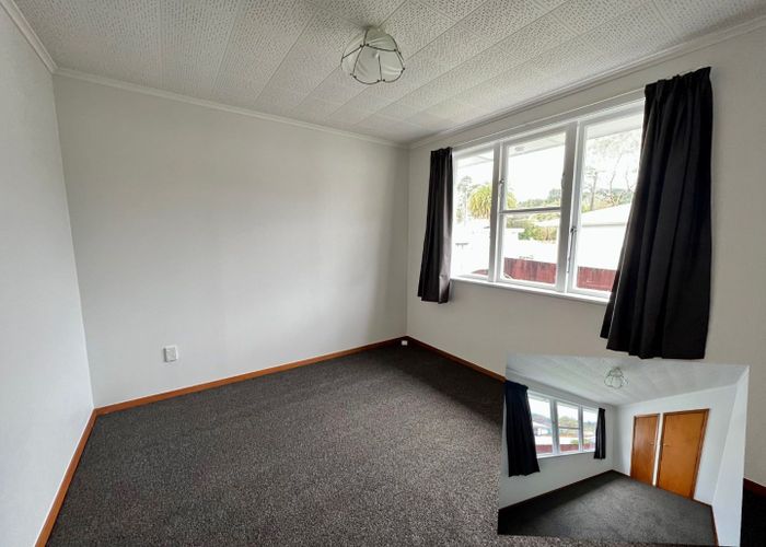  at 2/8 Moeraki Road, Maoribank, Upper Hutt, Wellington