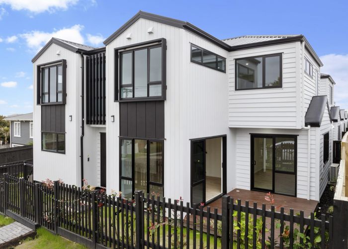  at 3/6 Pikitea Road, Mangere Bridge, Manukau City, Auckland