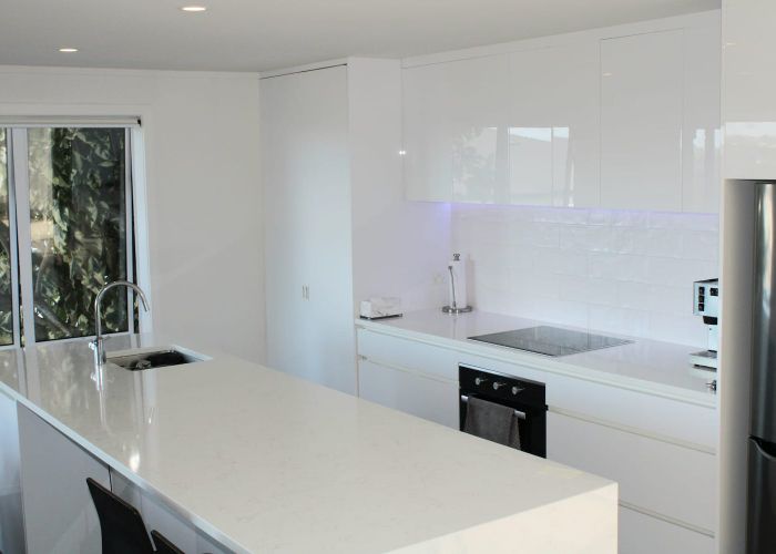  at 28B Beach Road, Mellons Bay, Auckland
