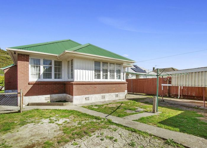  at 15 Farmer Crescent, Taita, Lower Hutt