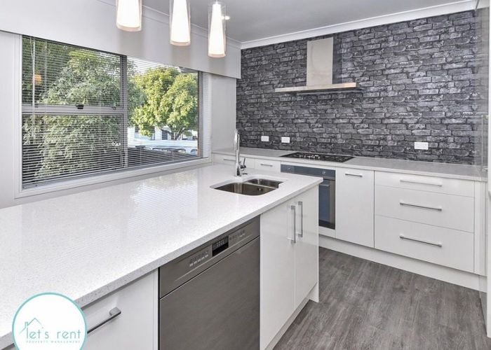  at 2/139 Campbell Road, One Tree Hill, Auckland City, Auckland