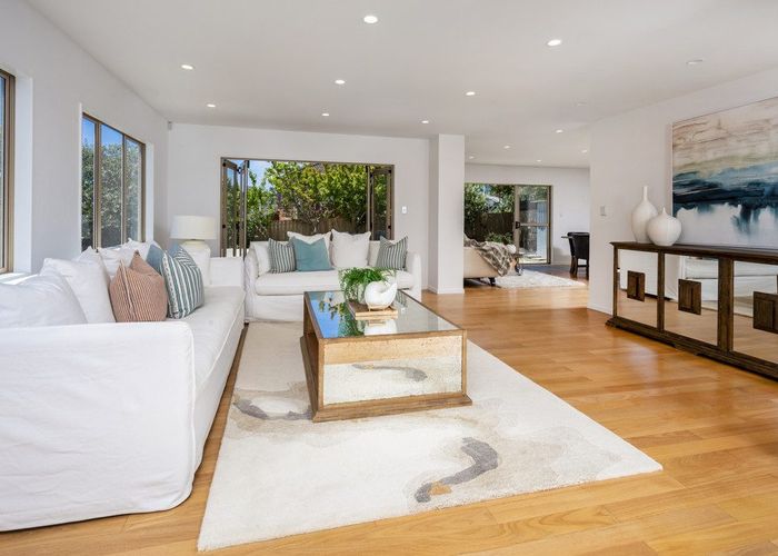  at 78 Medallion Drive, Oteha, Auckland