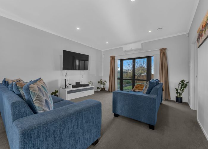  at 36 Kuurae Crescent, Weymouth, Manukau City, Auckland