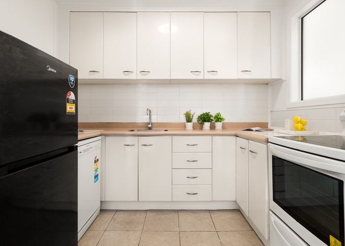  at 2/18 Hackett Street, Ponsonby, Auckland
