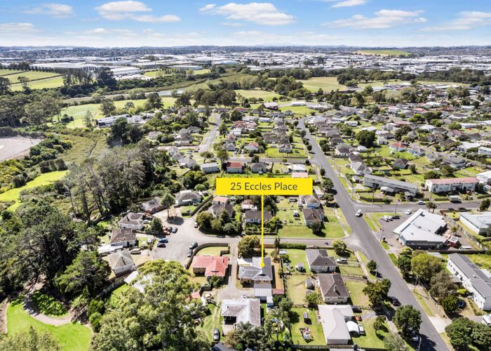  at 25 Eccles Place, Otara, Auckland