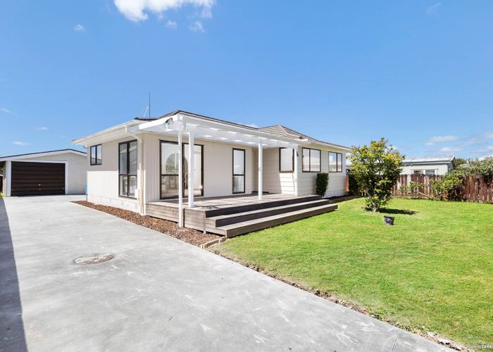  at 3 Korcula Place, Avondale, Auckland