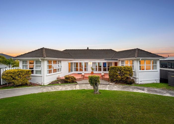  at 1/26 Tizard Road, Birkenhead, Auckland
