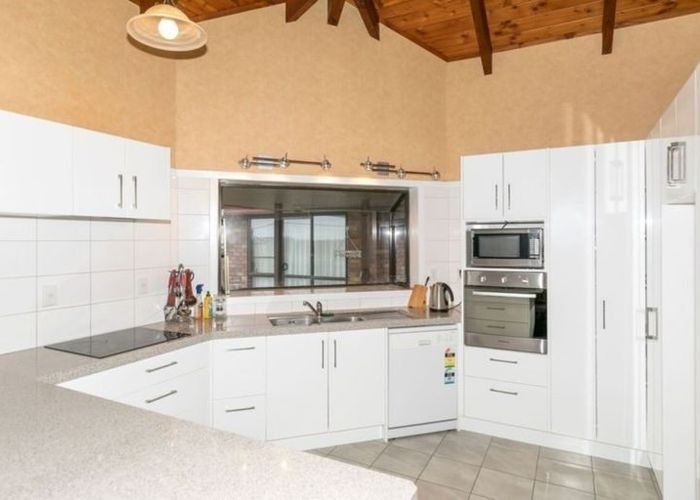  at 586 Horsham Downs Road, Horsham Downs