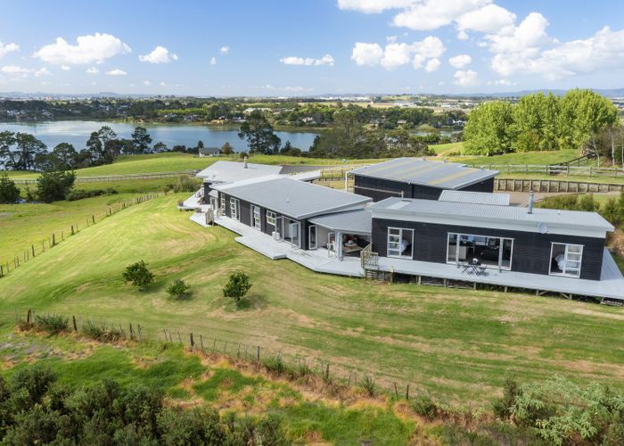  at 51 Edward Jonkers Drive, Albany