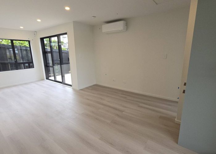  at 3/236 Albany Highway, Schnapper Rock, Auckland