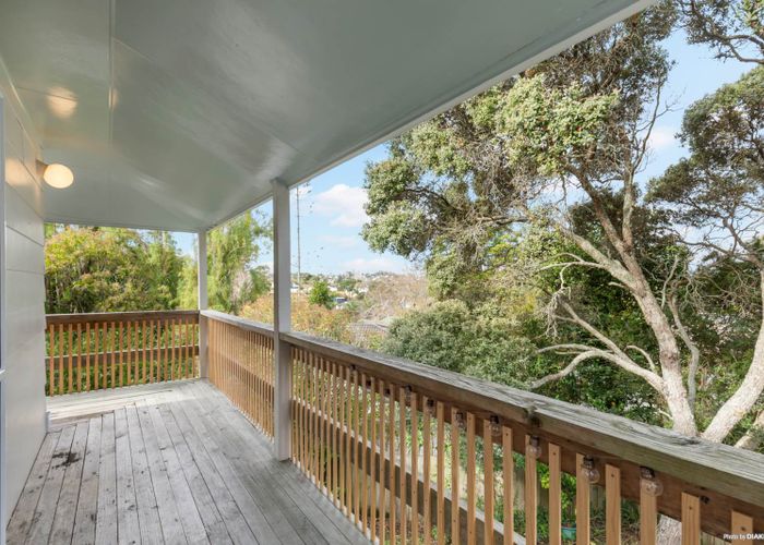  at 2/13 Aralia Road, Sunnynook, Auckland