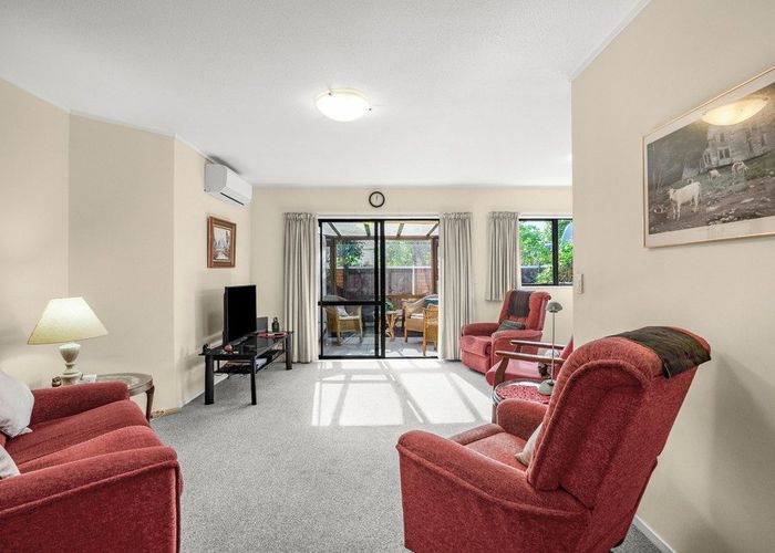  at 38 Ropata Crescent, Boulcott, Lower Hutt, Wellington