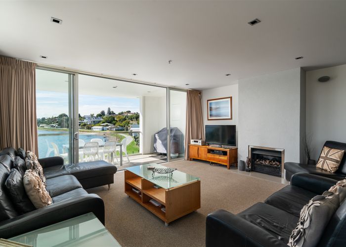  at 8/2 Lowell Place, Waipahihi, Taupo
