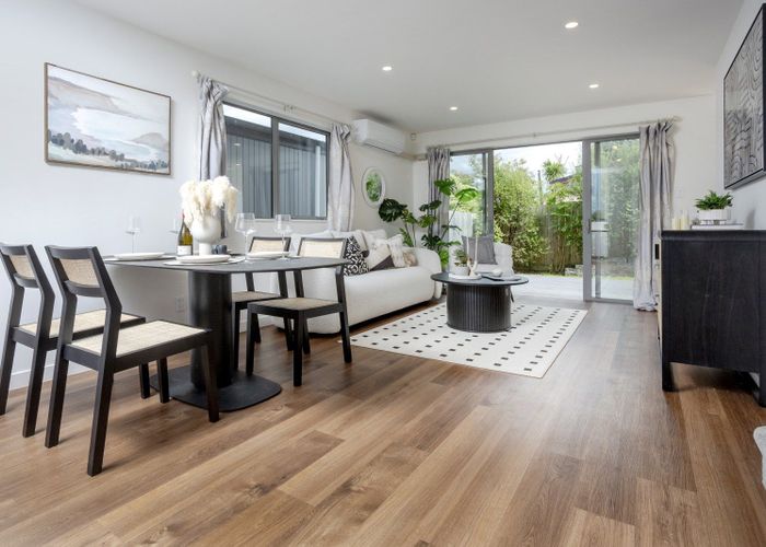  at 32B Gulf View Road, Murrays Bay, North Shore City, Auckland