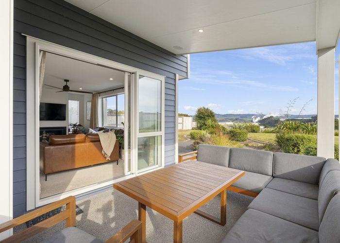  at 87 Penetaka Heights, Pyes Pa, Tauranga
