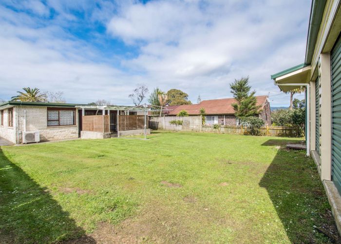  at 32 Takapu Street, Henderson, Auckland