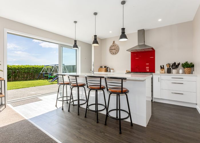  at 87 Endeavour Drive, Whitby, Porirua