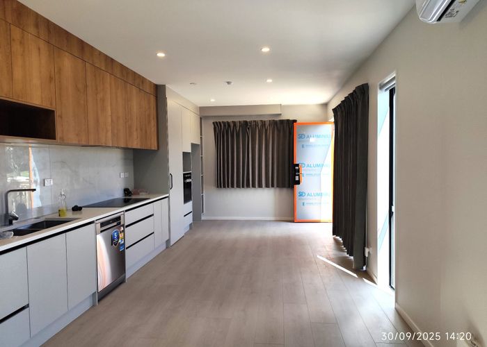  at 4 Chatsworth Crescent, Pakuranga Heights, Manukau City, Auckland