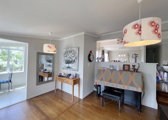  at 10 Salamanca Road, Sunnynook, North Shore City, Auckland