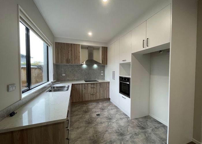  at 4/8 Maru Road, Takanini, Papakura, Auckland