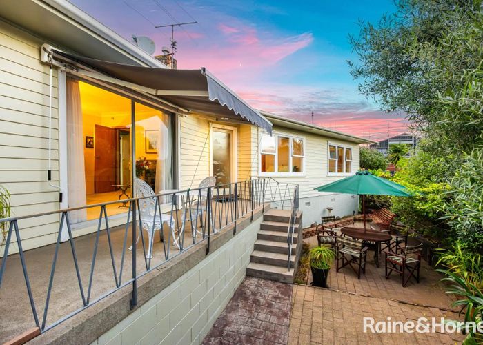  at 20 Kay Drive, Blockhouse Bay, Auckland
