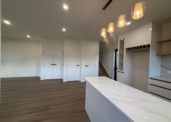  at 47 Ellice Road, Totara Vale, Auckland