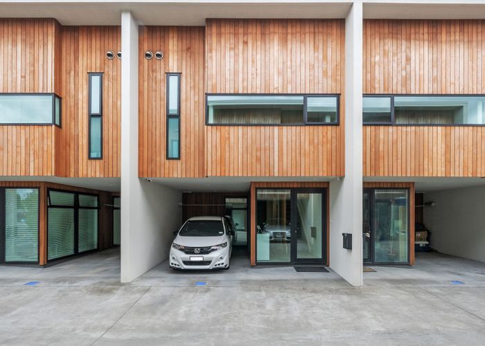  at 2/2 Matatua Road, Raumati Beach, Paraparaumu