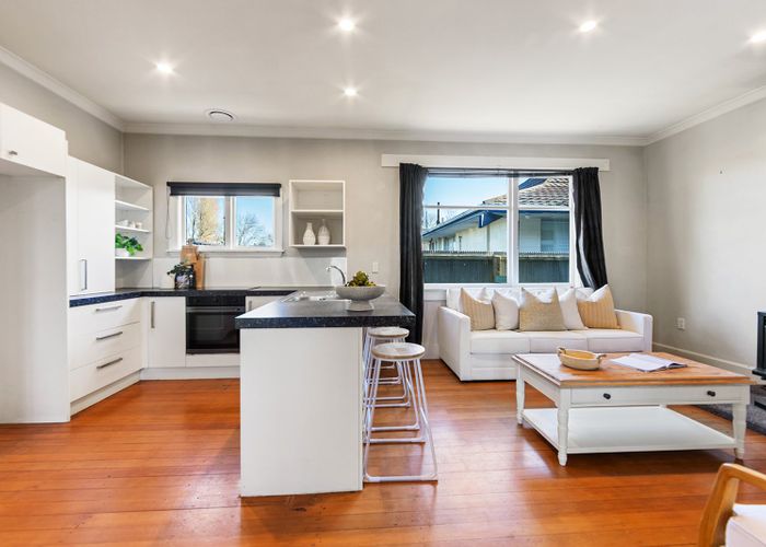  at 16 Lincoln Road, Spreydon, Christchurch City, Canterbury