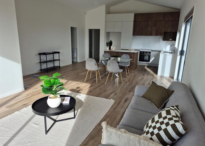  at 33 Ferndale Drive, Kawakawa Bay, Manukau City, Auckland