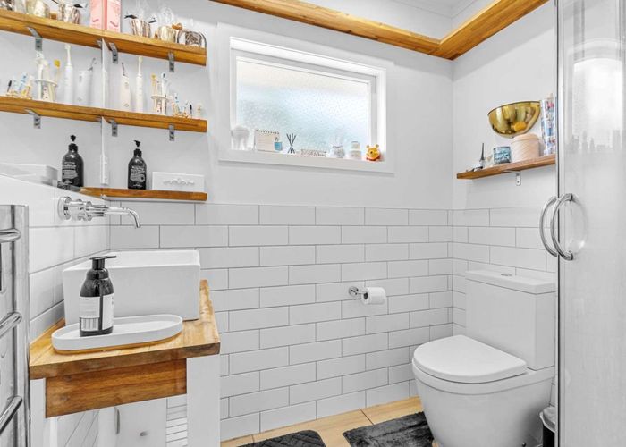  at 2/55 Ayton Drive, Totara Vale, North Shore City, Auckland