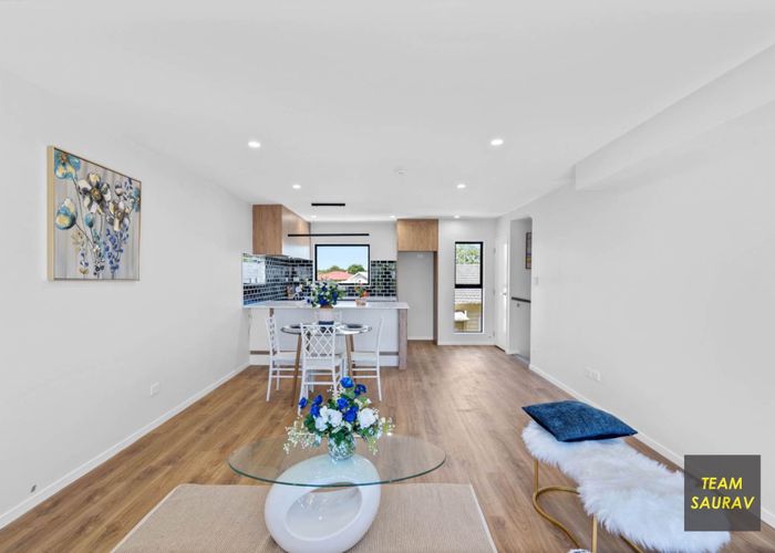  at 8/43 Marr Road, Manurewa, Manukau City, Auckland
