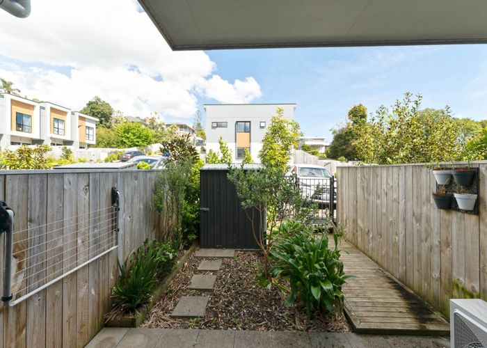  at 35 Morihana Close, Glen Eden, Waitakere City, Auckland