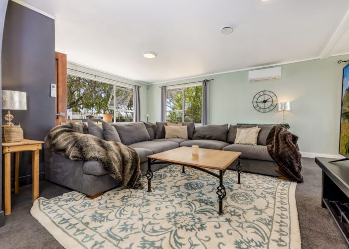  at 11 Goodwin Drive, Rosehill, Papakura, Auckland