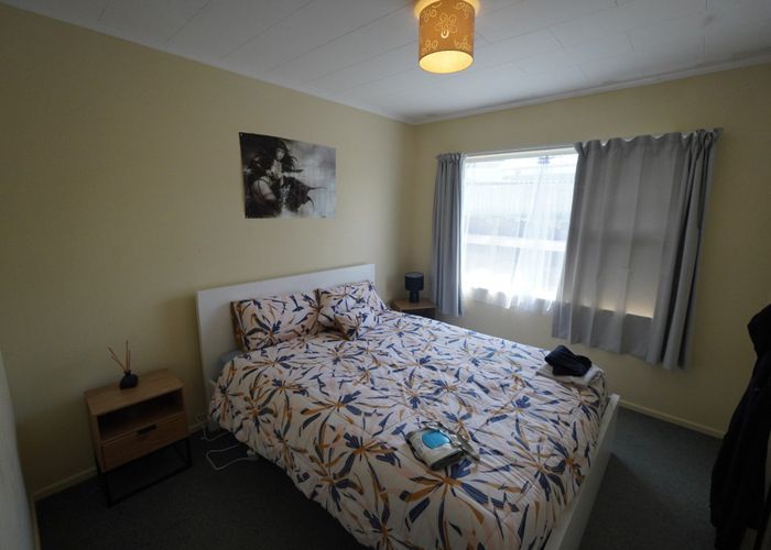  at 2/3 Seddon Street, Takaro, Palmerston North, Manawatu / Whanganui