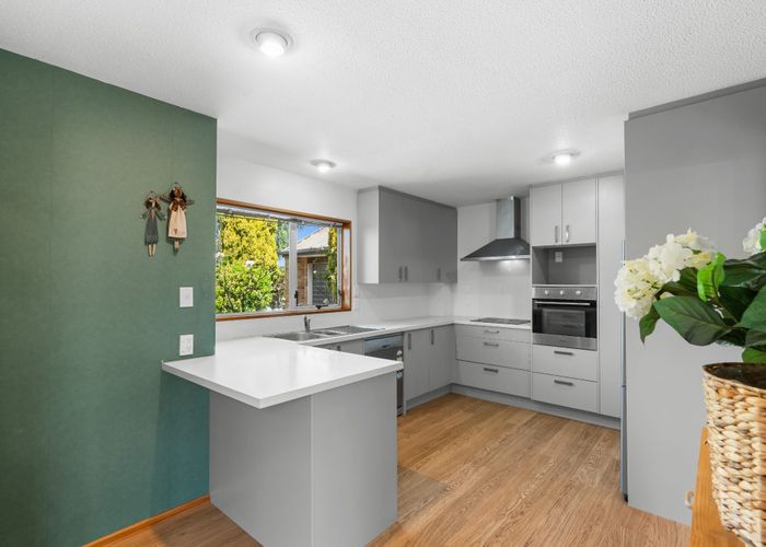  at 31 Glenharrow Avenue, Avonhead, Christchurch