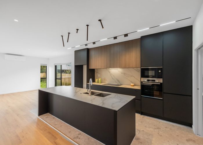 at 40F Evelyn Place, Hillcrest, Auckland