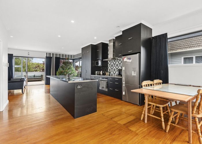  at 37 Somerset Street, Brooklands, New Plymouth