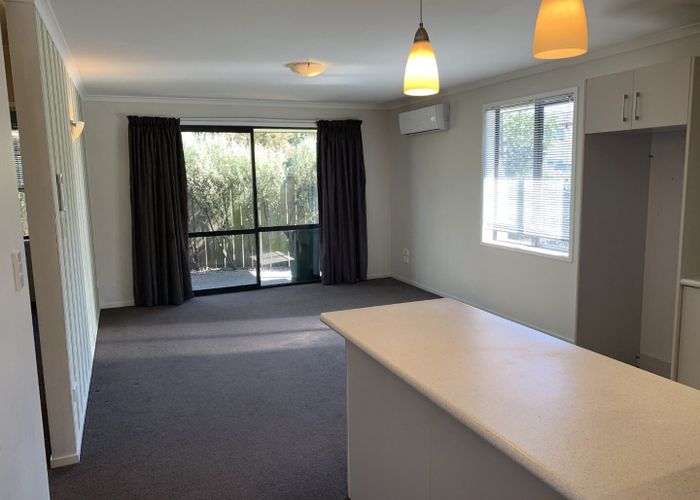  at 1/240 Old Farm Road, Hillcrest, Hamilton