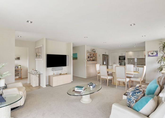  at 58 Royalle Mews, Botany Downs, Manukau City, Auckland