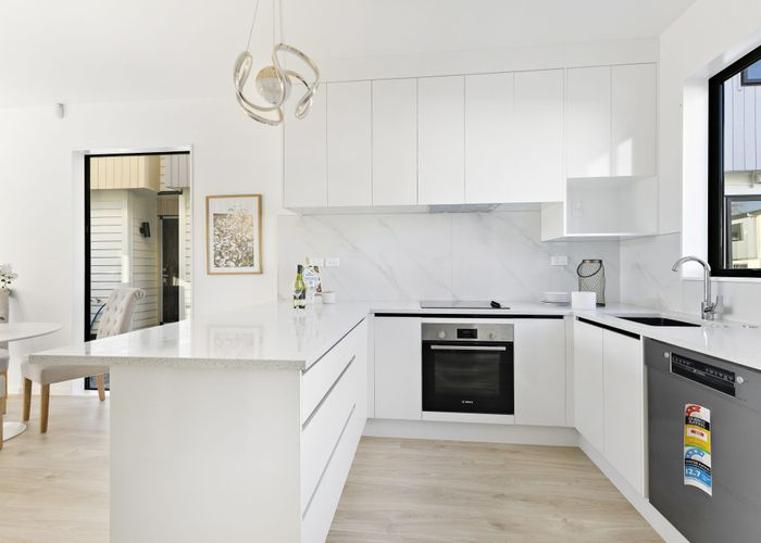  at 6/101 Botany Road, Botany Downs, Manukau City, Auckland